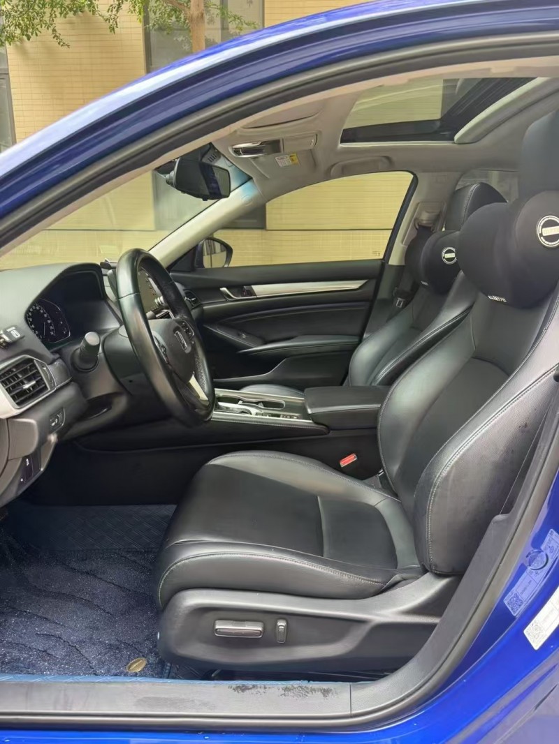 广州20年本田雅阁5