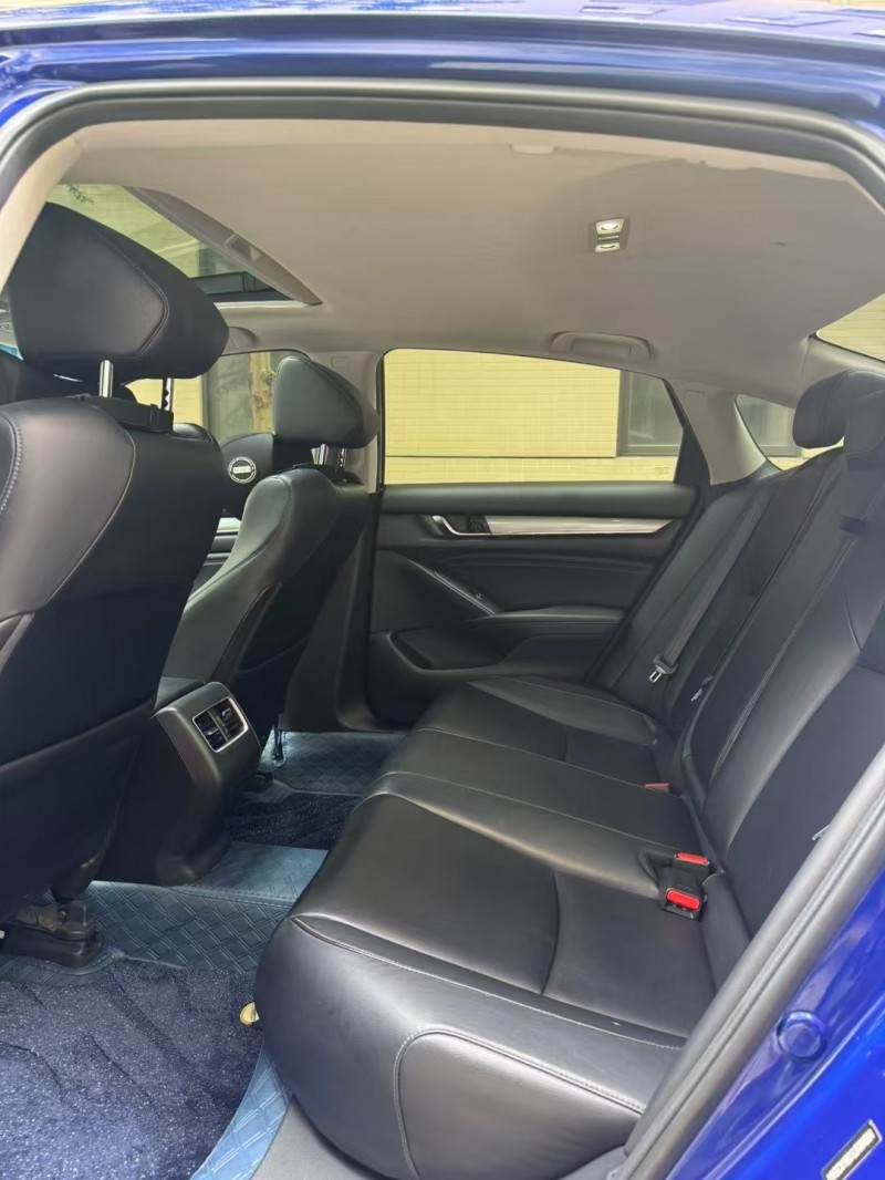 广州20年本田雅阁7