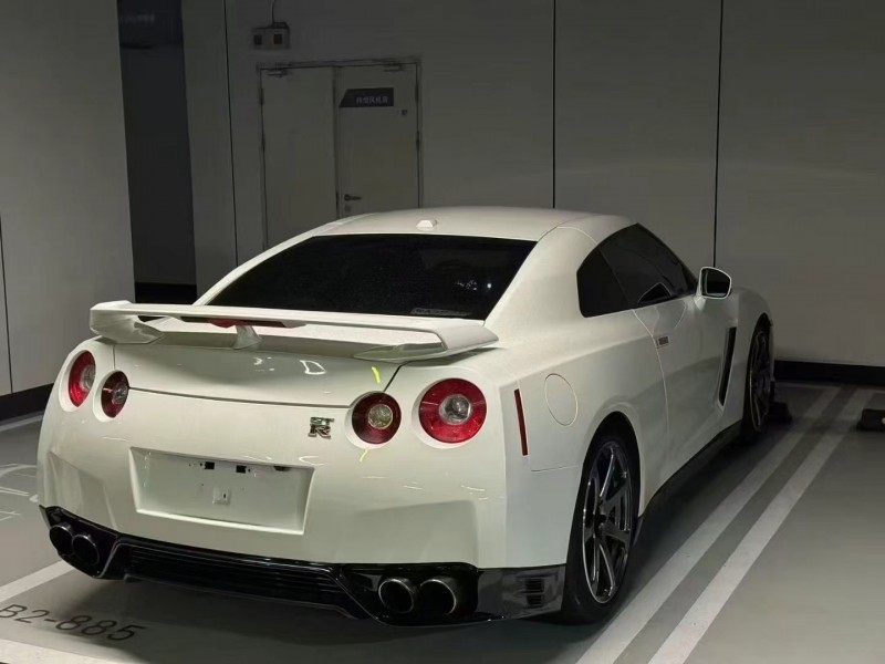 廣州13年日產GT-R4