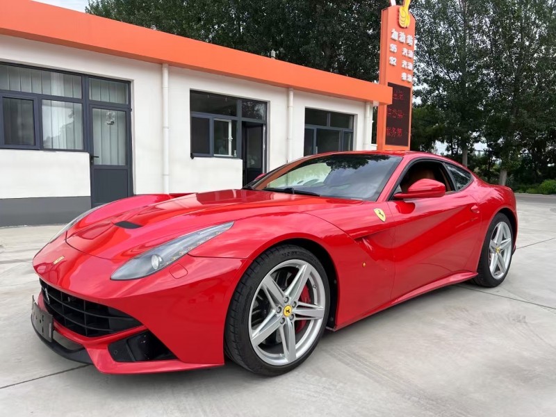 唐山15年法拉利F12 Berlinetta4