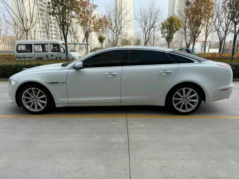 濱州15年捷豹XJL7