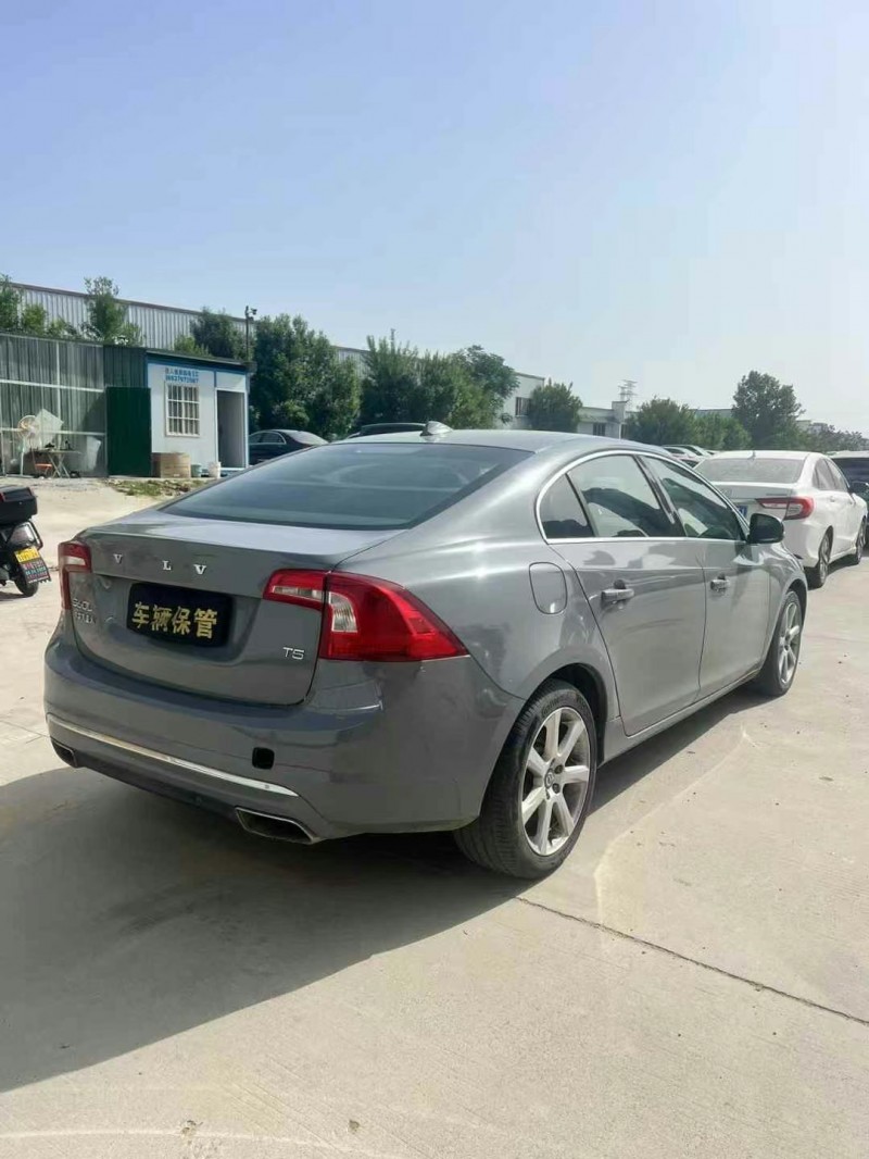 鶴壁16年沃爾沃S60L4