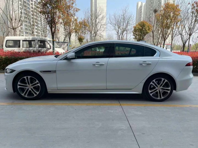 泰安21年捷豹XEL8