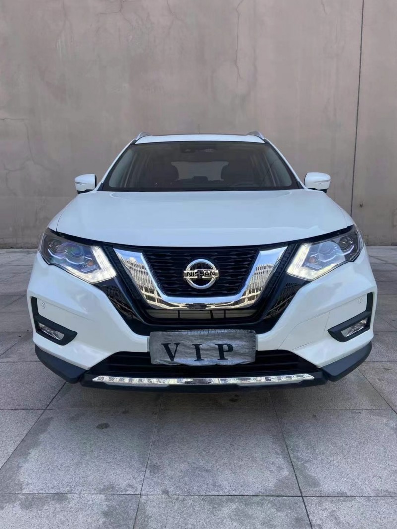 營口21年日產奇駿1