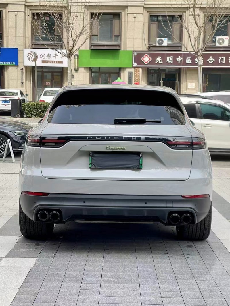 徐州23年保时捷卡宴9