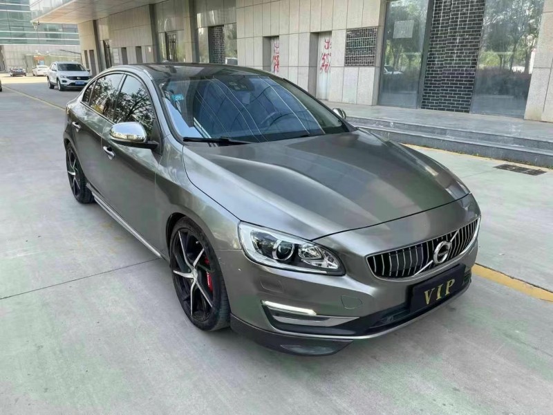 泰安18年沃爾沃S60L3