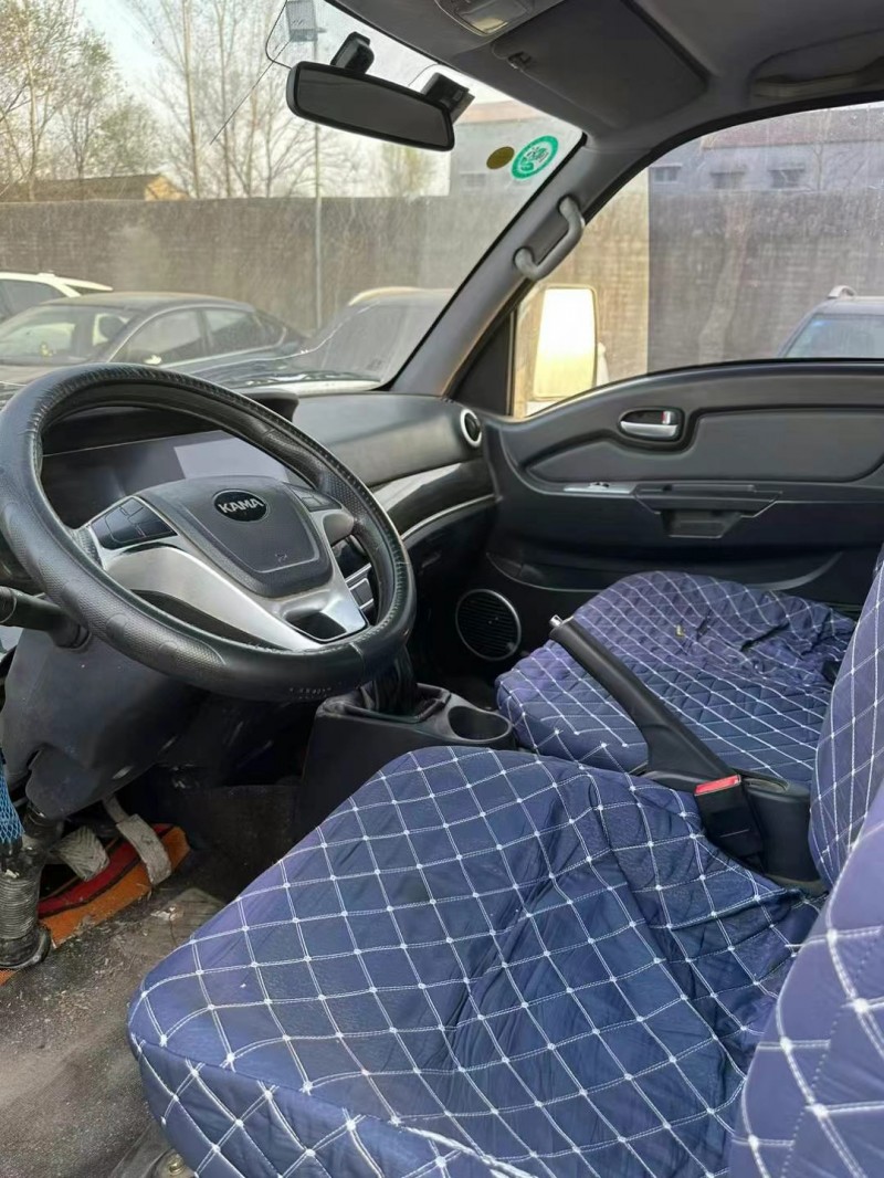鶴壁23年凱馬汽車銳航8