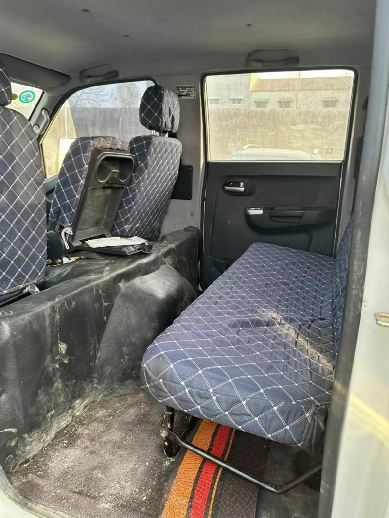 鶴壁23年凱馬汽車銳航9