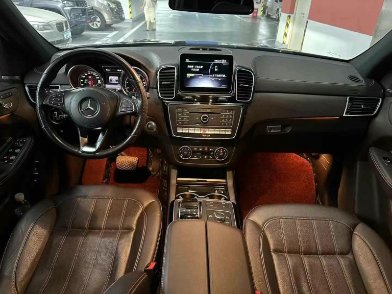 广州18年奔驰GLS5