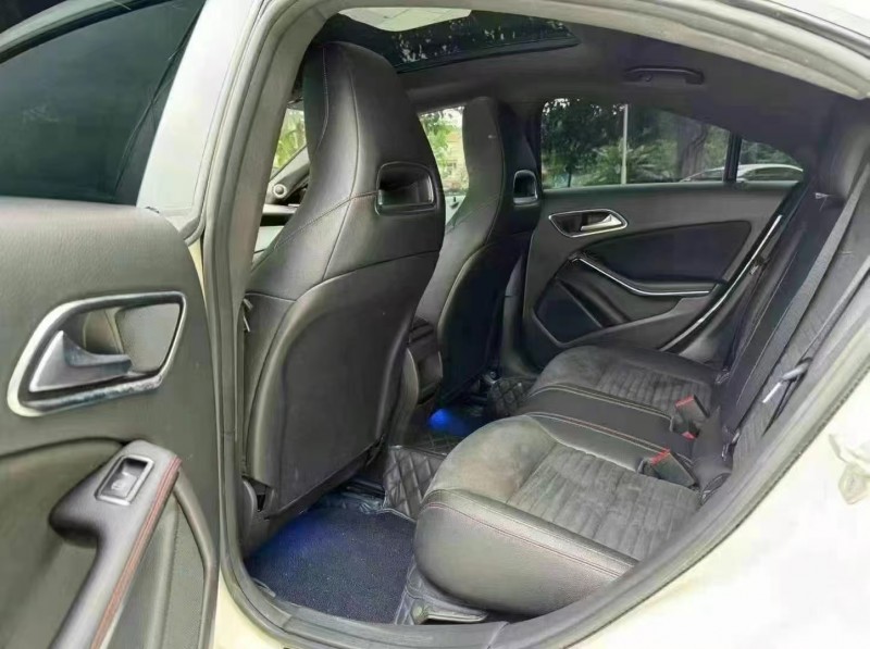 广州18年奔驰CLA6