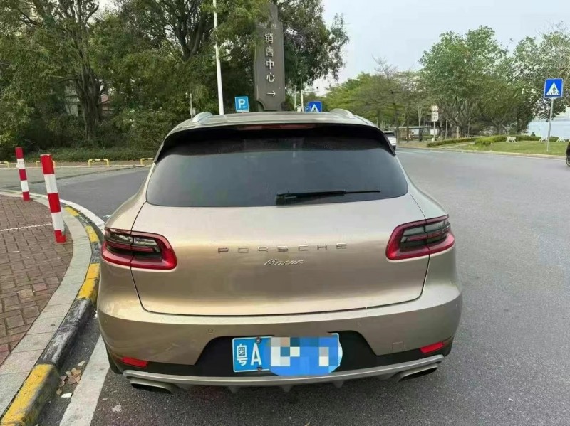 廣州15年保時捷Macan9