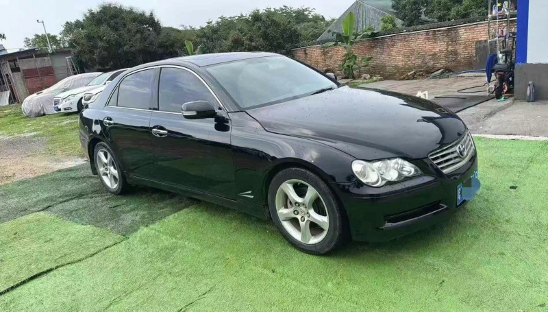 广州10年丰田锐志2