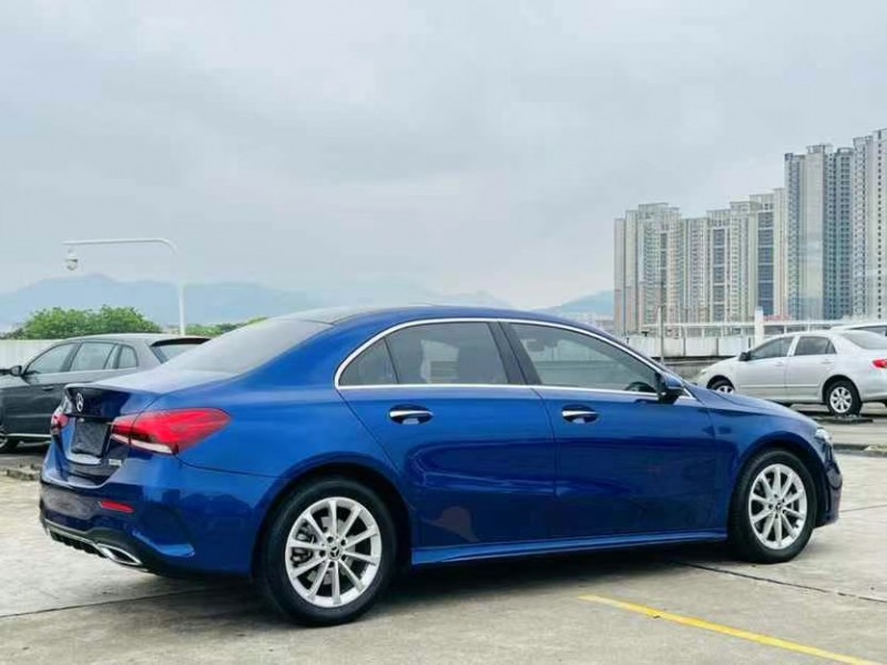 东莞20年奔驰A8