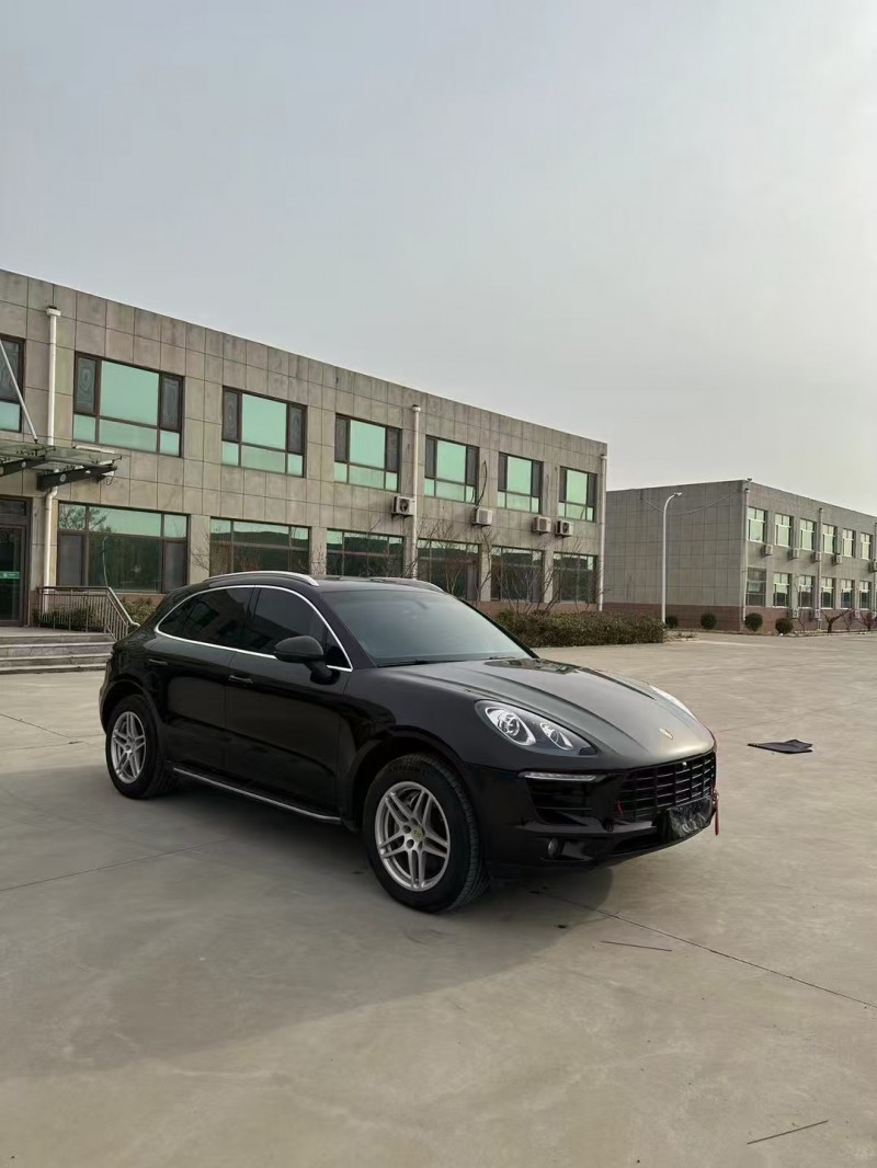 濟寧16年保時捷Macan3