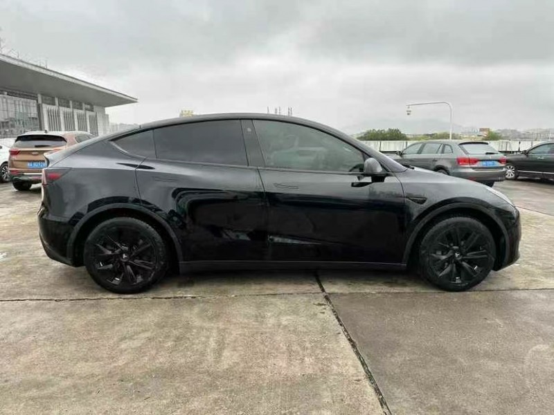 廣州22年特斯拉MODEL Y9
