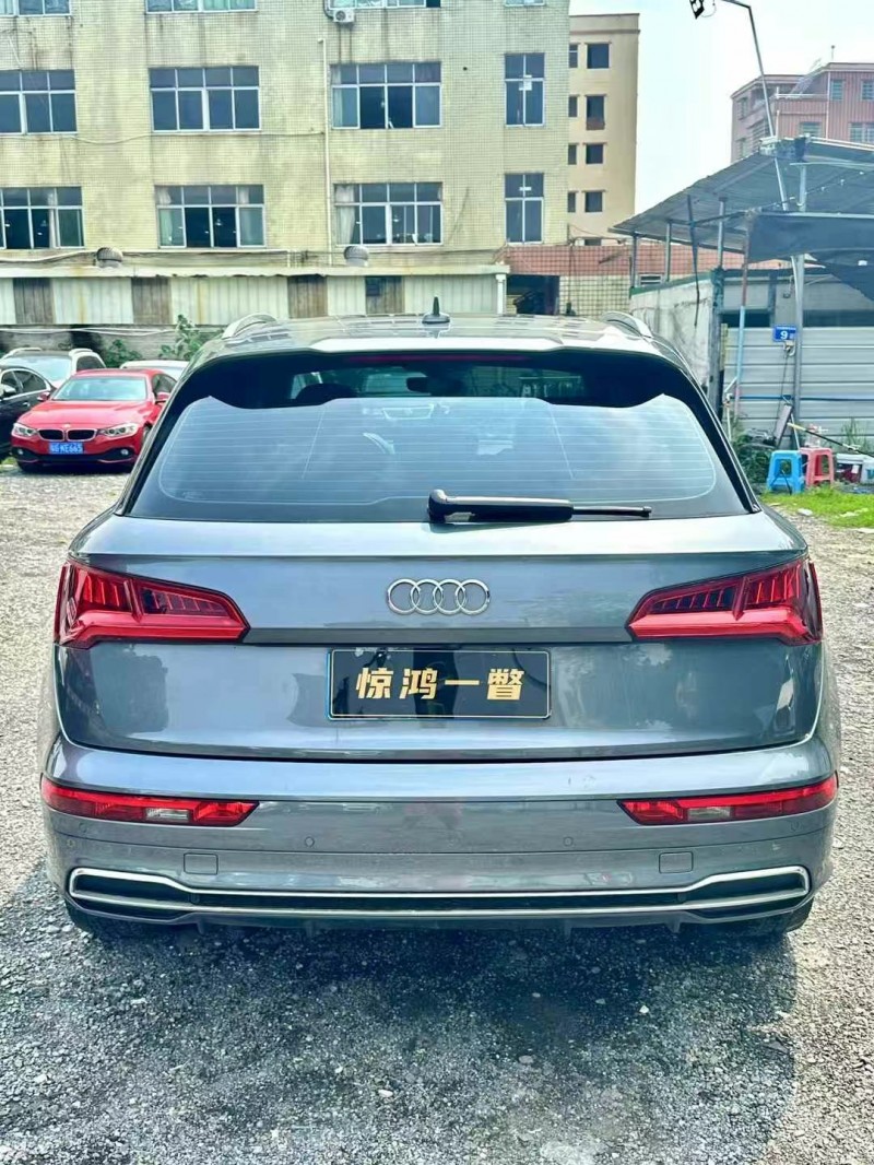 广州20年奥迪Q59