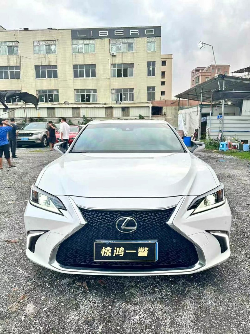 广州23年雷克萨斯ES1