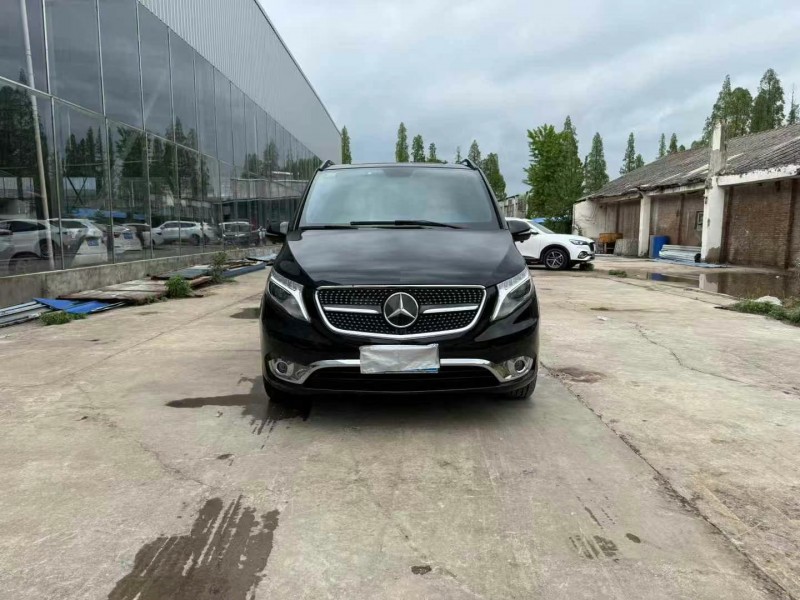 徐州21年奔驰威霆1