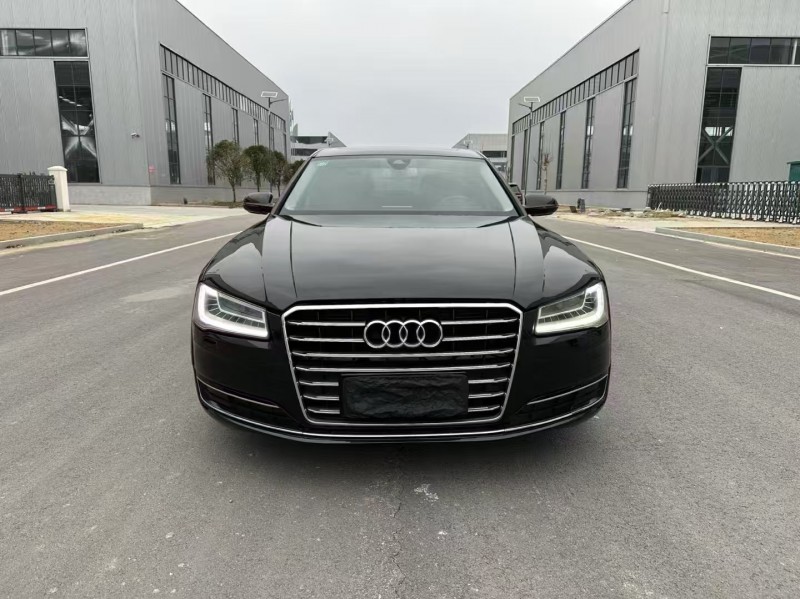 徐州18年奥迪A8L1