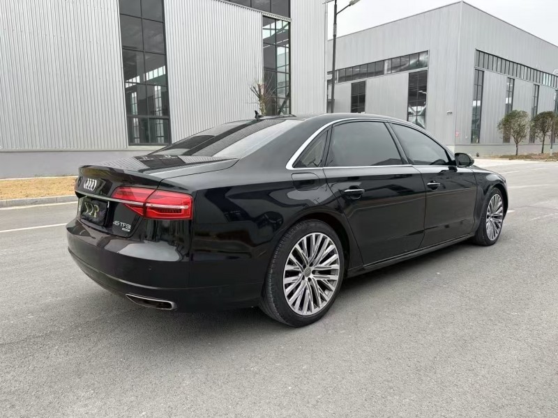 徐州18年奥迪A8L8