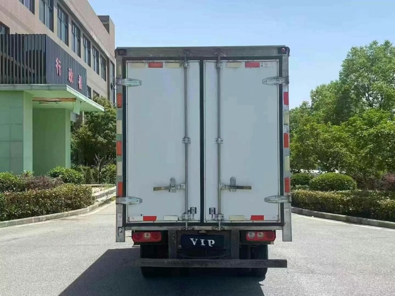 襄陽24年上汽集團躍進H500房車5