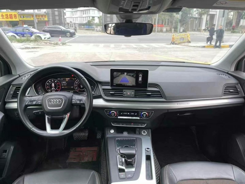 东莞19年奥迪Q56