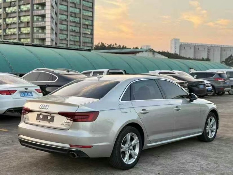 东莞18年奥迪A4L3