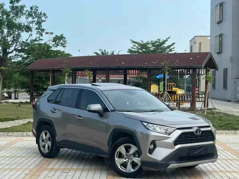 广州20年丰田RAV4荣放2