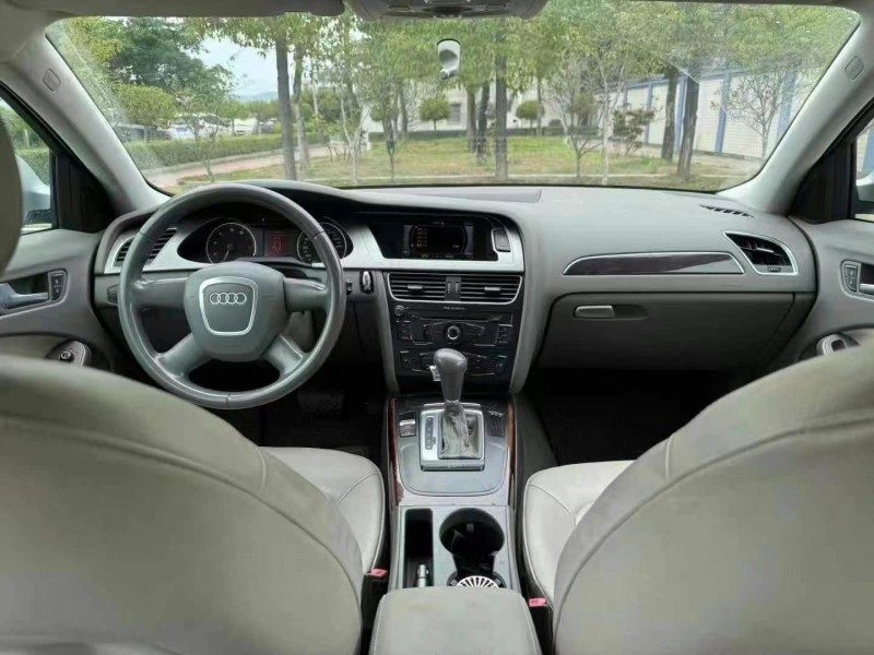 广州11年奥迪A4L4