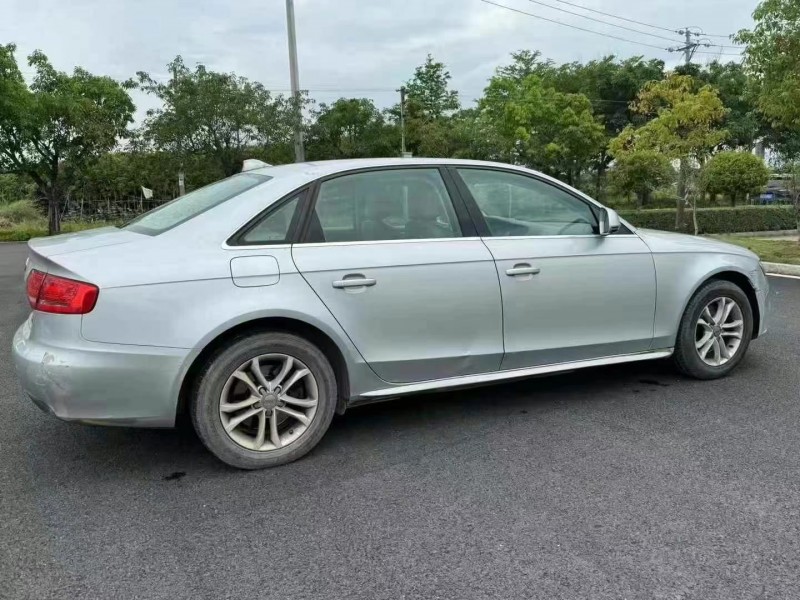 广州11年奥迪A4L7