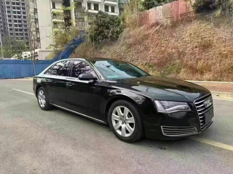 南寧13年奧迪A8L2