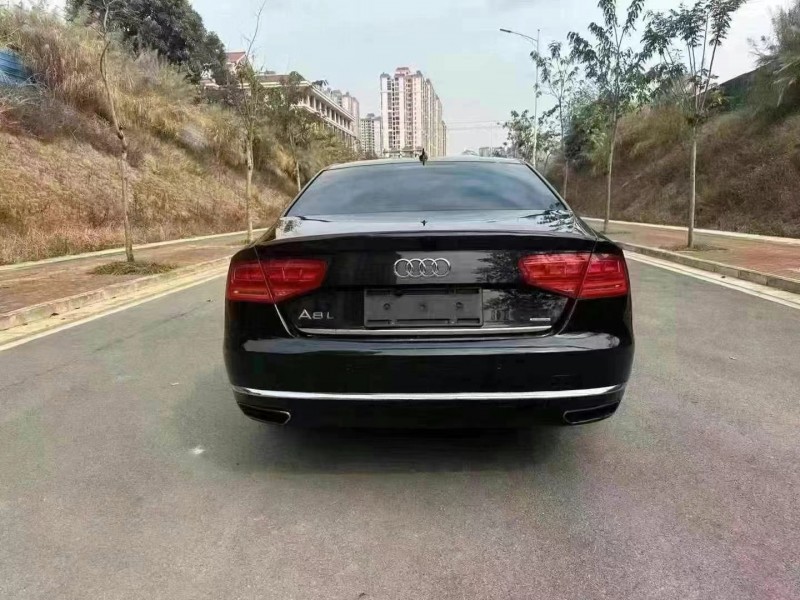 南寧13年奧迪A8L9