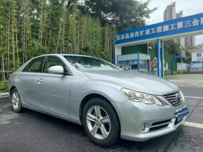 东莞12年丰田锐志2