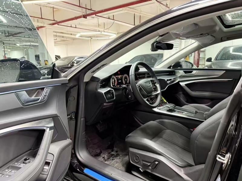 广州24年奥迪A7L5