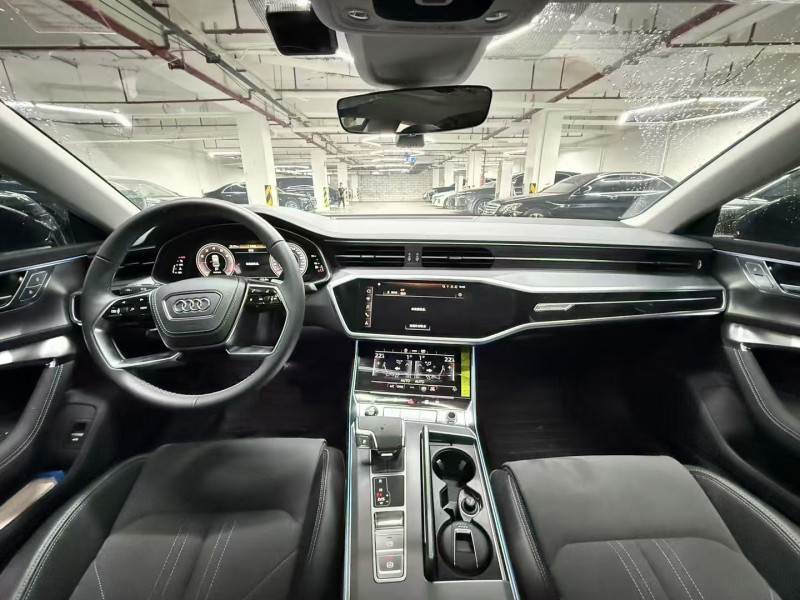 广州24年奥迪A7L8