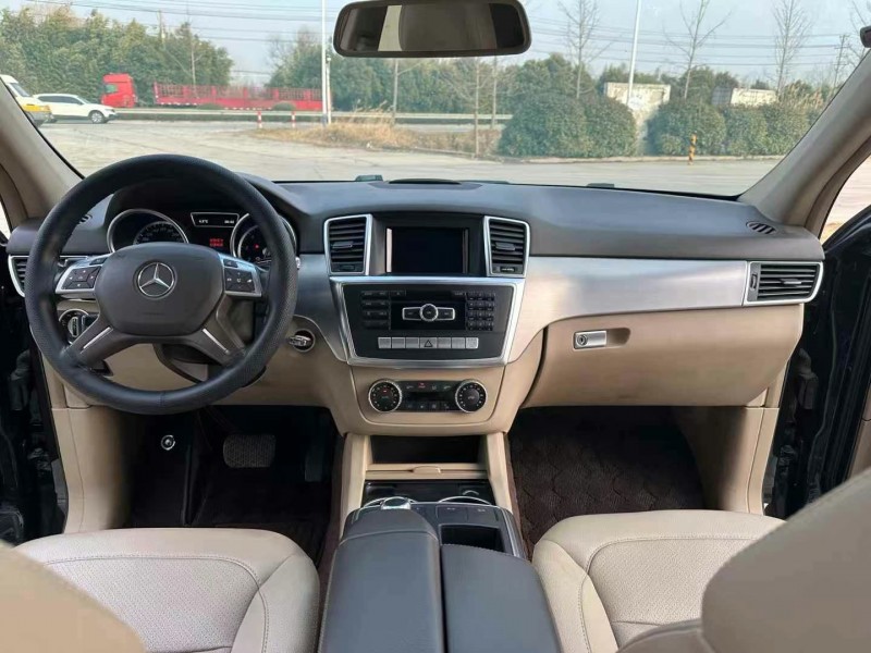 徐州14年奔驰ML5