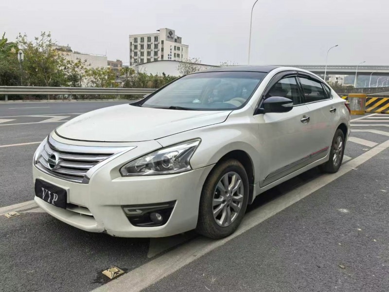 廣州13年日產天籟3