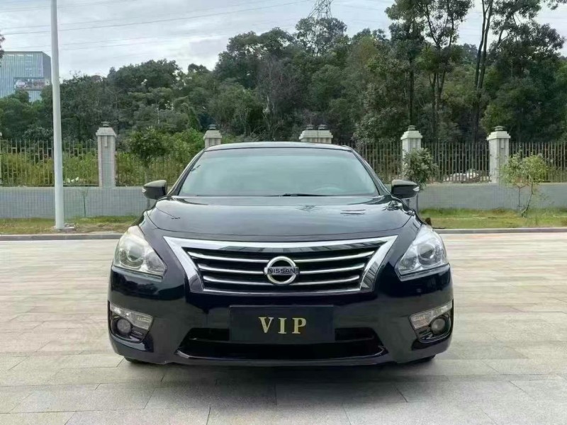 深圳15年日產天籟1