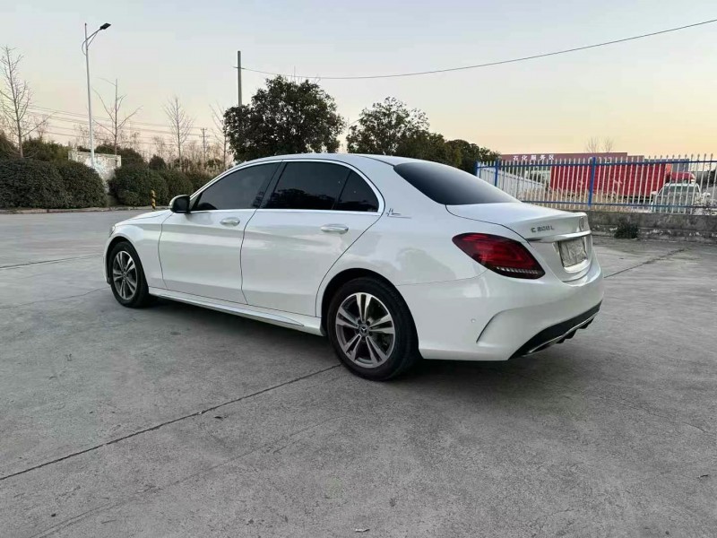 徐州19年奔驰C8