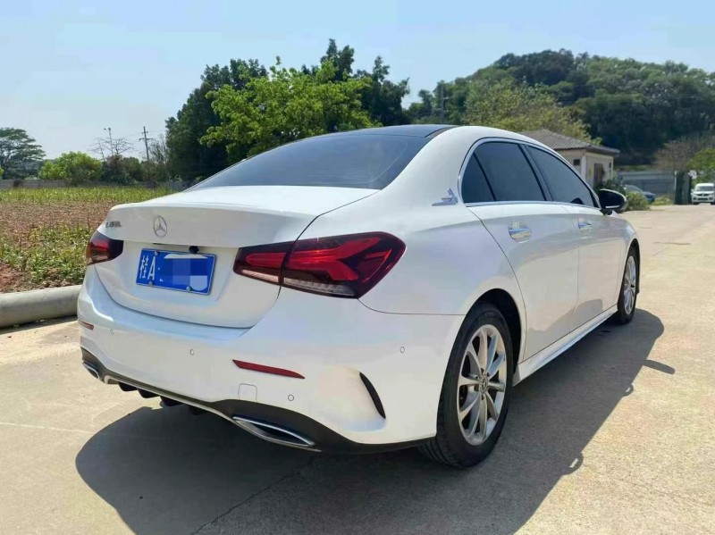 广州19年奔驰A5
