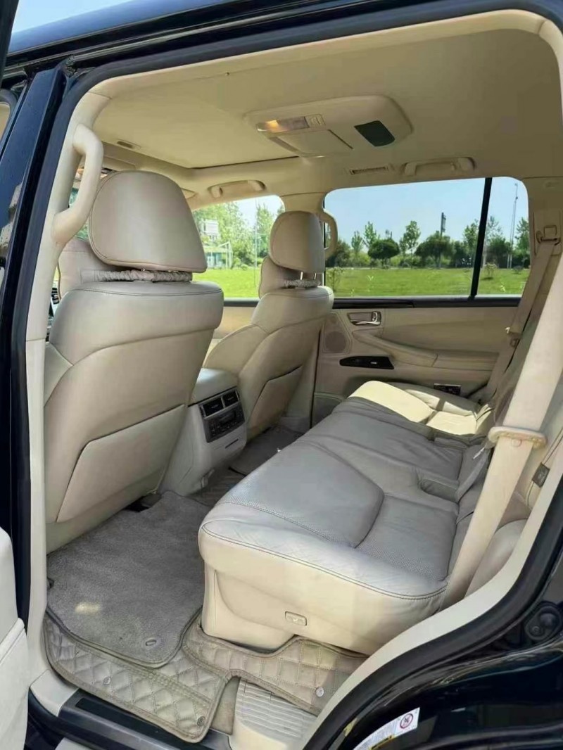 广州12年雷克萨斯LX6