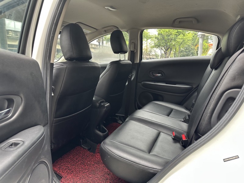 东莞16年本田缤智5