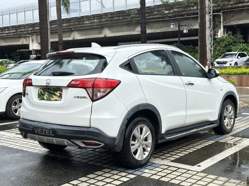 东莞16年本田缤智8