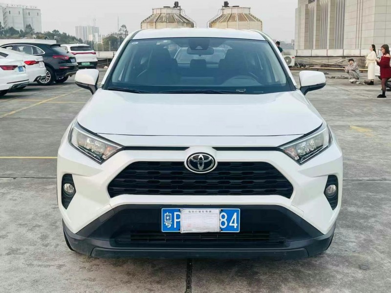 東莞21年豐田RAV4榮放1