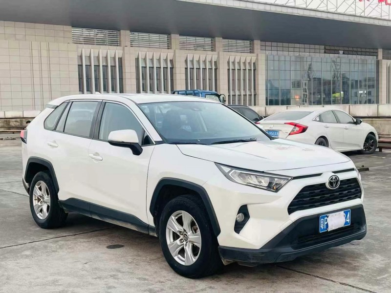 東莞21年豐田RAV4榮放3