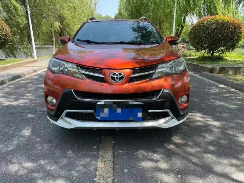 淮安16年豐田RAV4榮放1