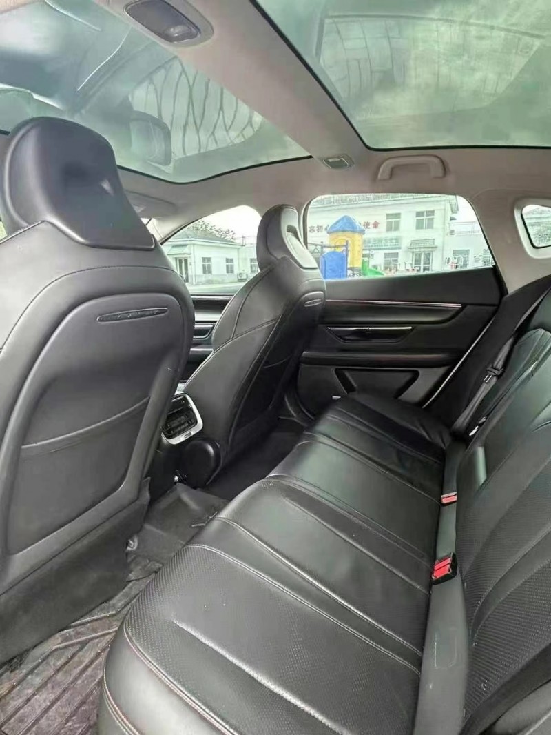 承德21年小鵬汽車p76