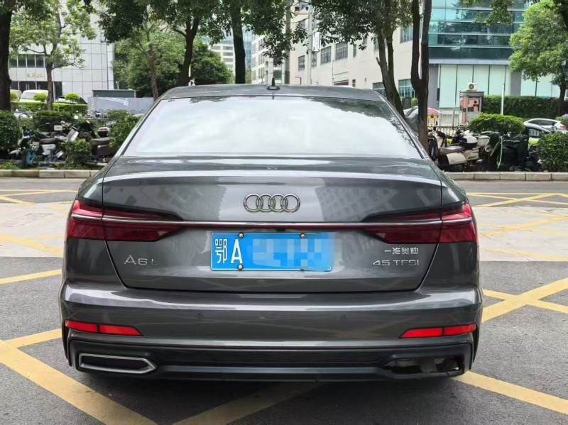 深圳21年奧迪A6L8