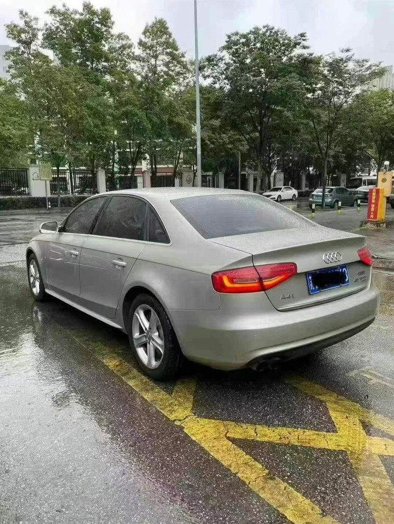 徐州15年奥迪A4L8
