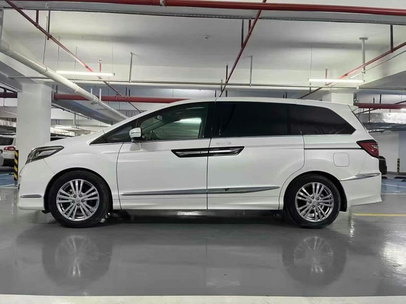 广州19年本田艾力绅8